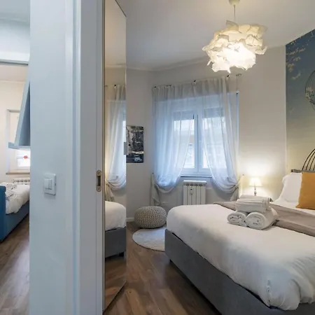 Easylife - Moderno E Fresco Trilocale In Uno Dei Piu Moderni Della Citta Gioia-porta Nuova Διαμέρισμα *