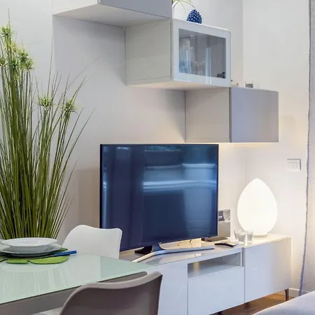 Easylife - Moderno E Fresco Trilocale In Uno Dei Piu Moderni Della Citta Gioia-porta Nuova Διαμέρισμα Μιλάνο