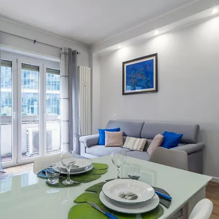 Easylife - Moderno E Fresco Trilocale In Uno Dei Piu Moderni Della Citta Gioia-porta Nuova *